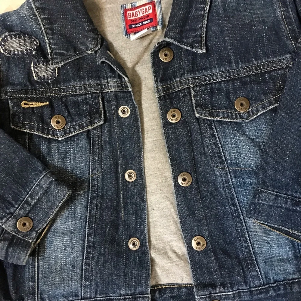 🐥baby GAP Distressed Denim Jacket